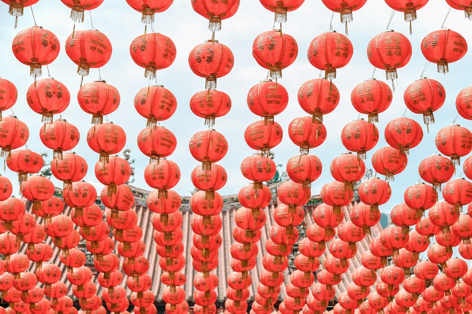 How Chinese Lantern Festivals Reflect Cultural Heritage